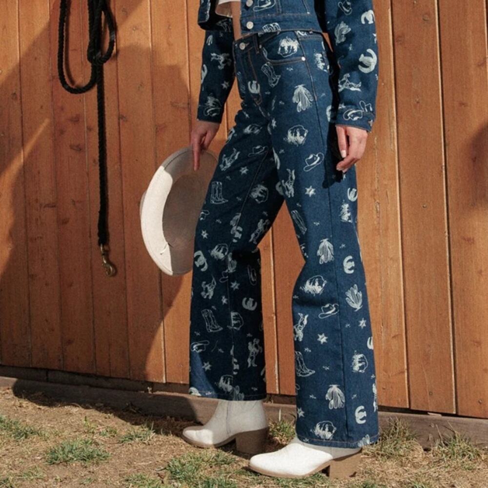 NEW Cali 1850 Western All Over Printed Straight Leg Jean - Picture 3 of 6